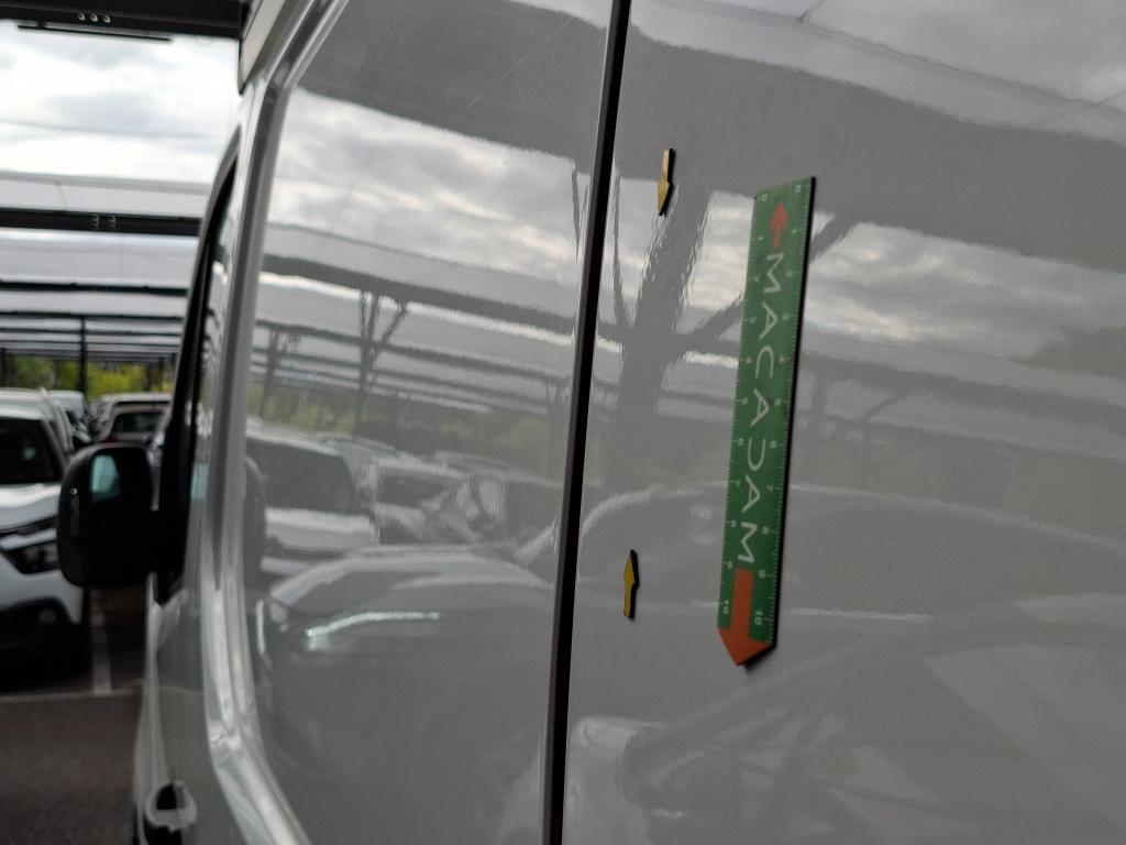 RENAULT TRAFIC FOURGON FGN L2H1 3000 KG BLUE DCI 130 GRAND CONFORT 2023