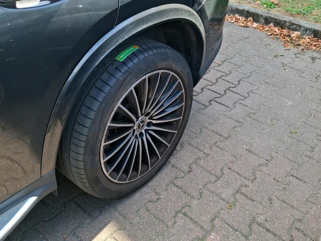 MERCEDES-BENZ GLC 300 de Hybrid EQ 9G-Tronic 4Matic AMG Line 2024