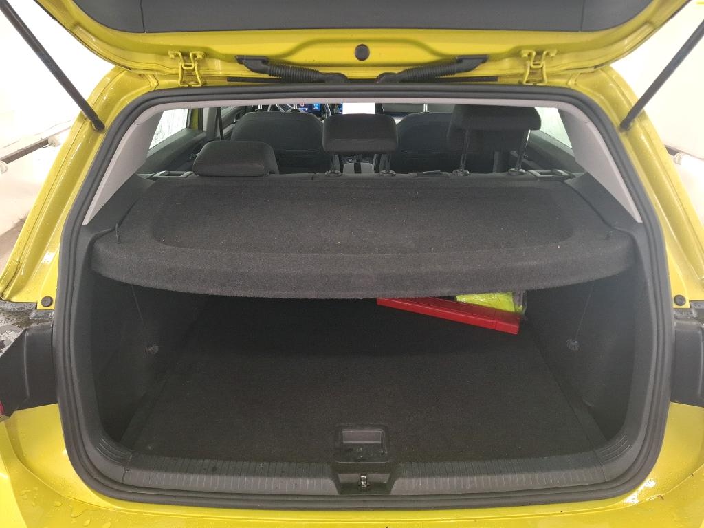 VOLKSWAGEN GOLF 1.0 TSI OPF 110 BVM6 Life Business 2021
