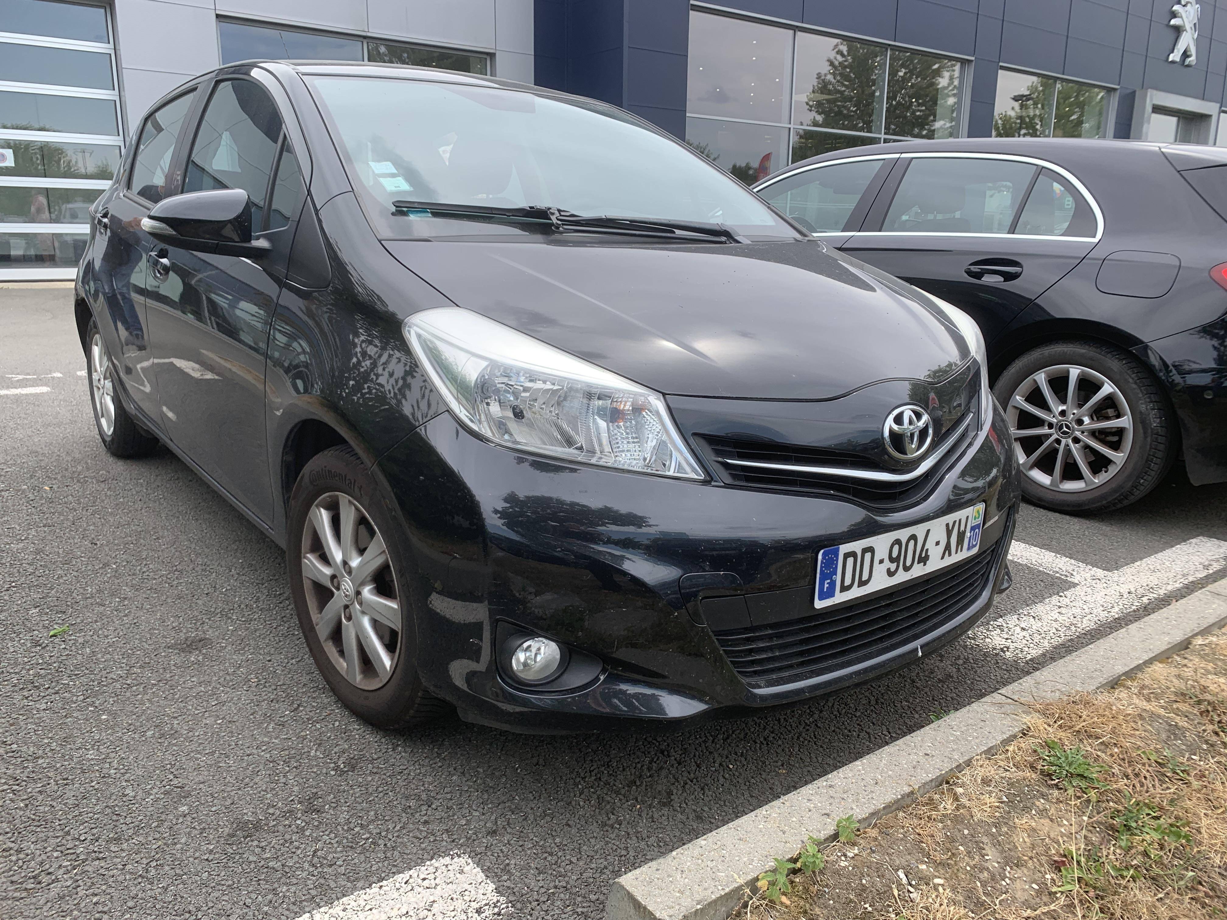 YARIS 69