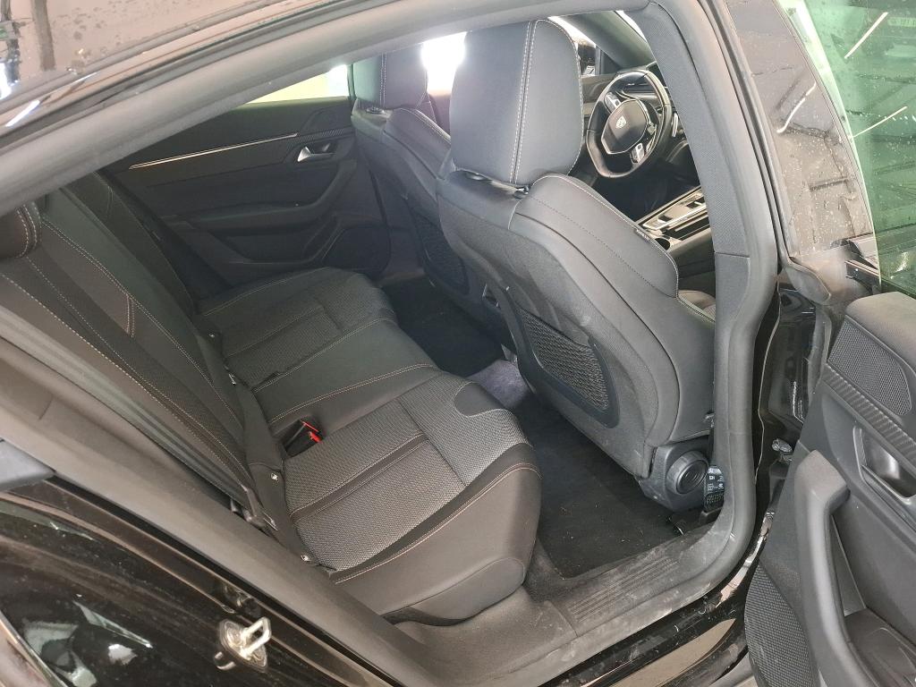 PEUGEOT 508 Hybrid 180 e-EAT8 Allure 2024
