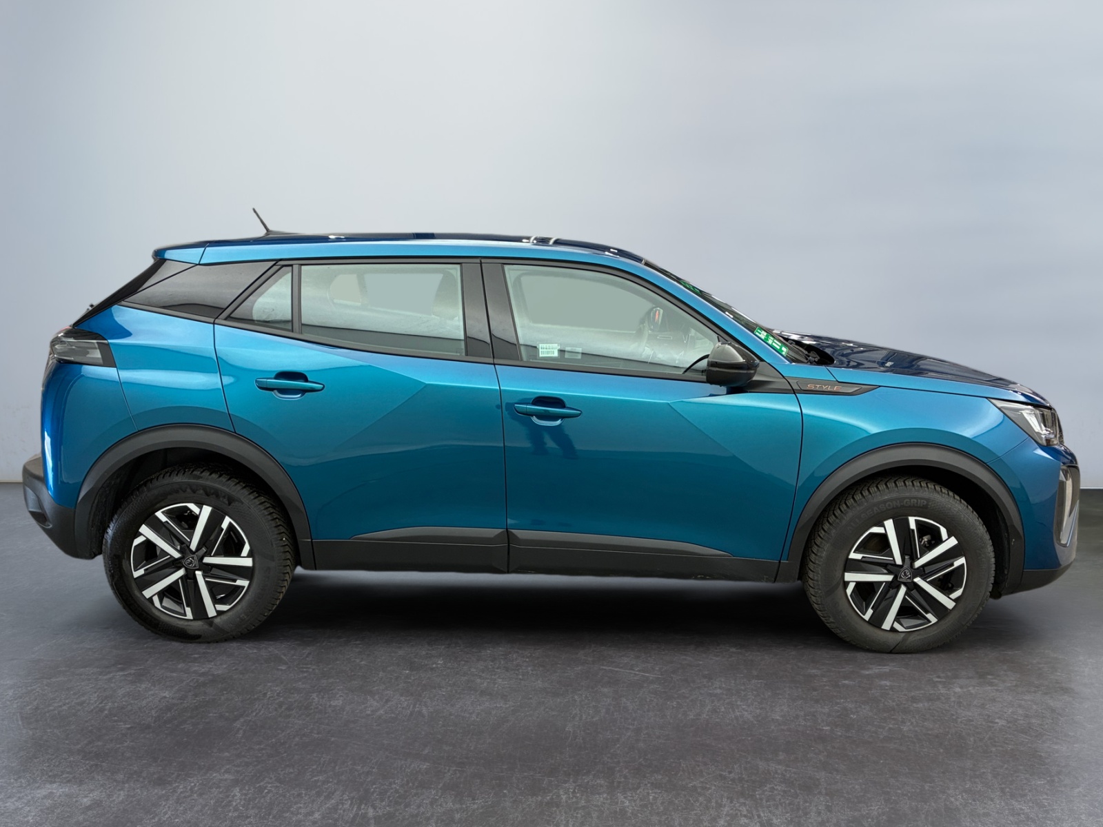 PEUGEOT 2008 Hybrid 145 ch e-DCS6 Style 2025