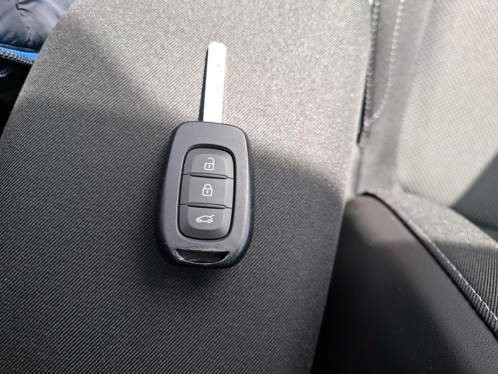 RENAULT MEGANE SOCIETE IV BLUE DCI 95 AIR NAV 2P 2020