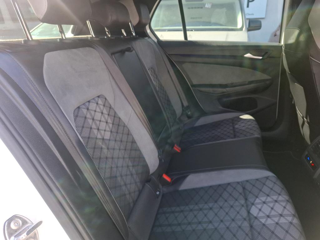 VOLKSWAGEN GOLF 1.5 eTSI OPF 130 DSG7 R-Line 2022