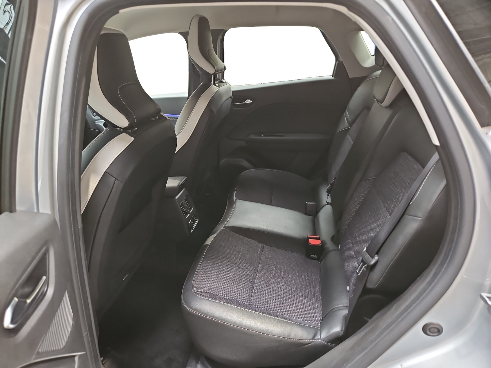 RENAULT CAPTUR E-Tech full hybrid 145 Techno 2024