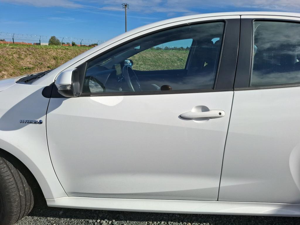 TOYOTA YARIS HYBRIDE 116h France 2021