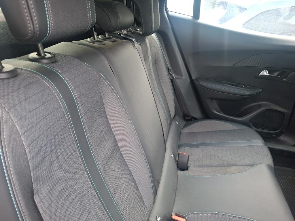 PEUGEOT 2008 BlueHDi 130 S&S EAT8 Allure 2022