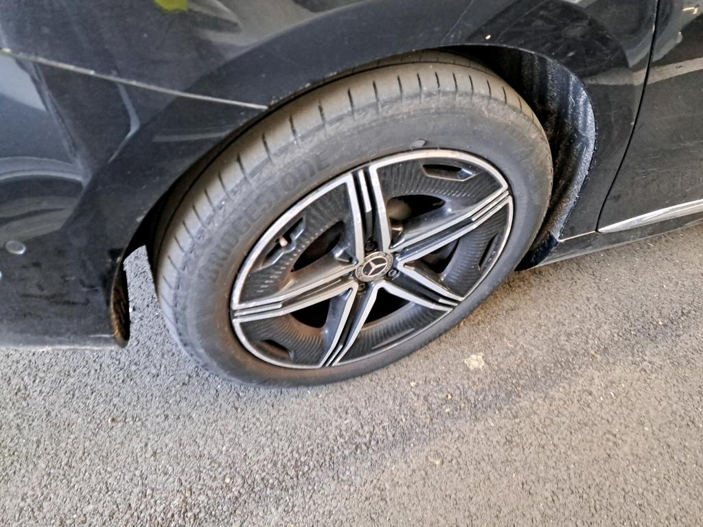 MERCEDES EQE 350 AMG Line 2022