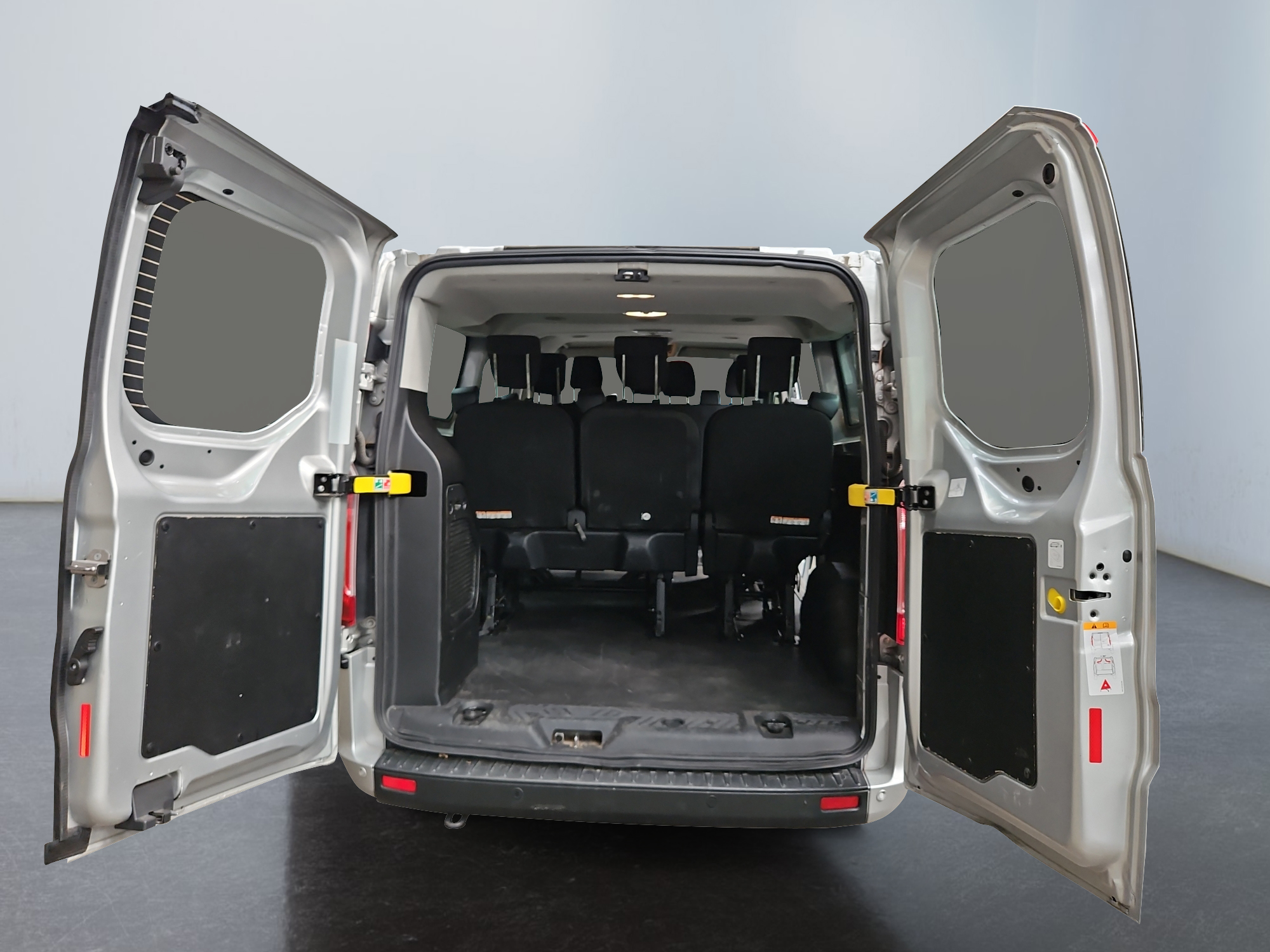 FORD Transit Custom 320 L2H1 2.0 EcoBlue 130 Trend Business 9pl 2023