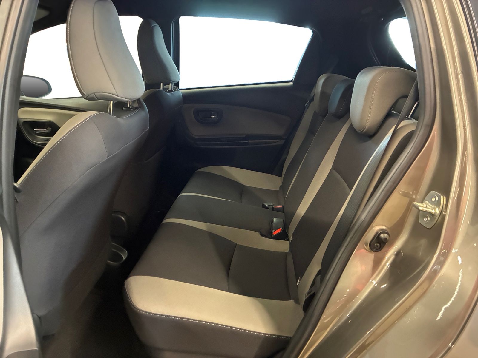 TOYOTA Yaris Hybride 100h Collection Collection 2018