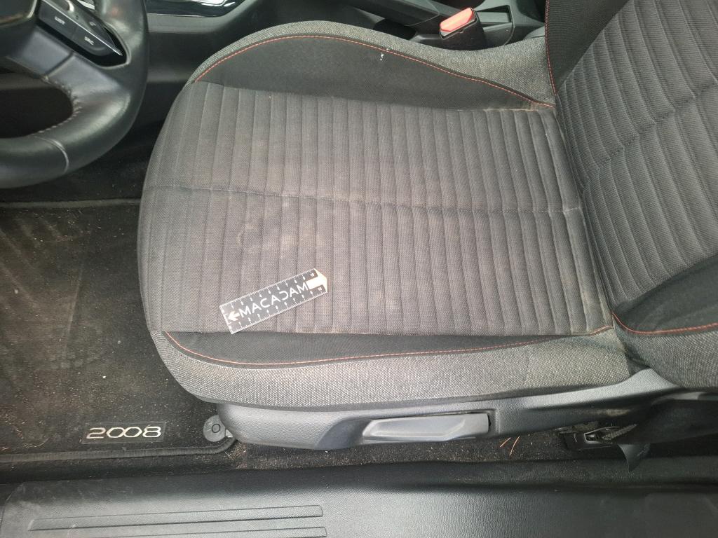 PEUGEOT 2008 BUSINESS BlueHDi 130 S&S EAT8 Active 2021