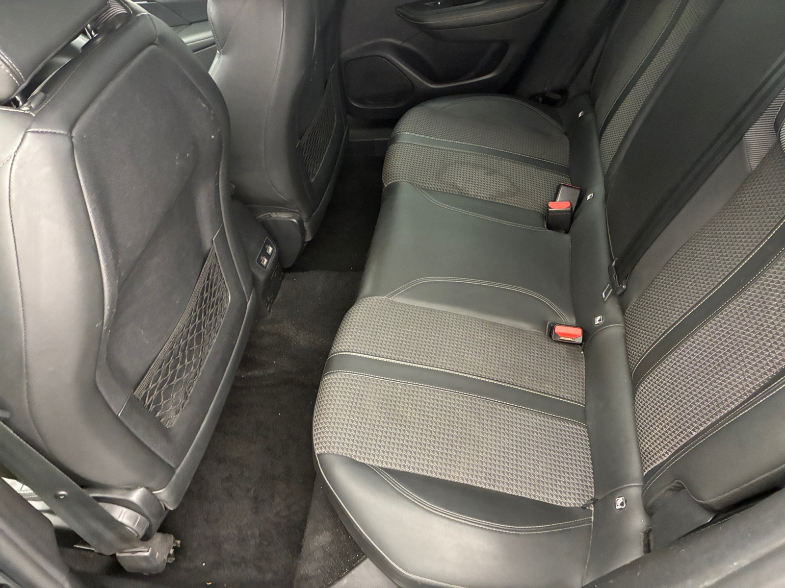 PEUGEOT 2008 Electrique 136 ch GT GT 2021