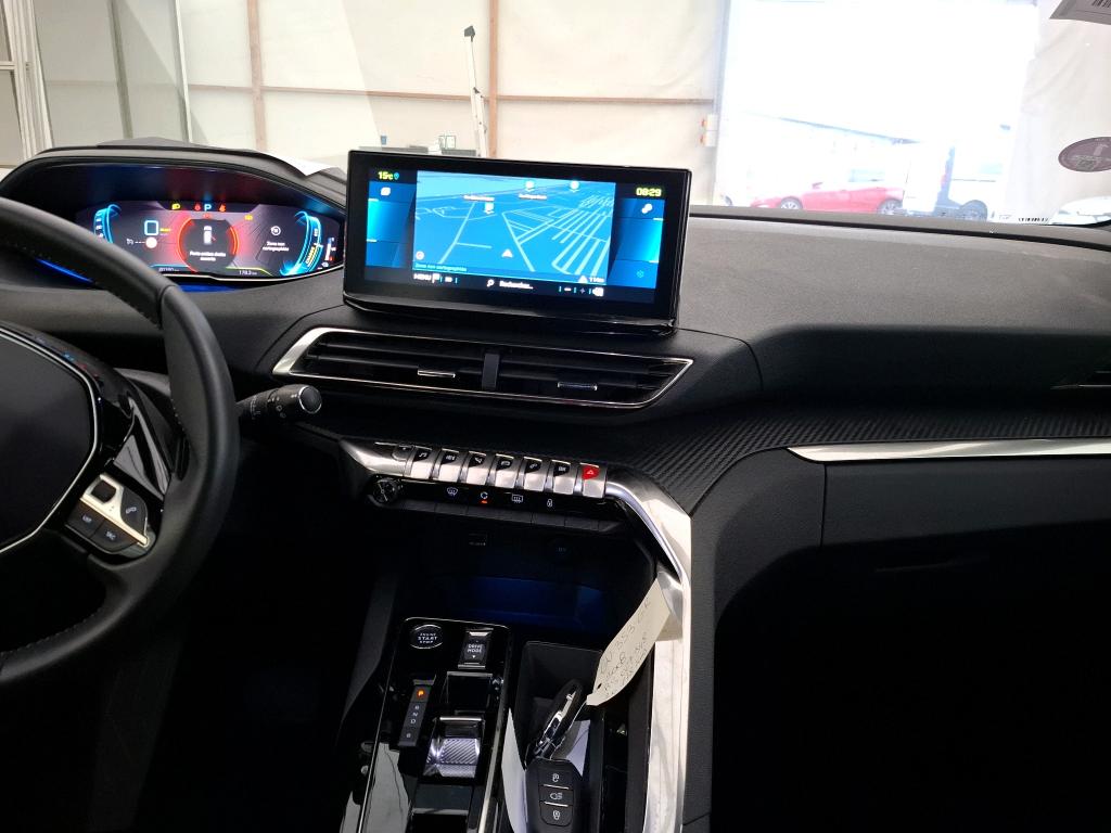 PEUGEOT 3008 Hybrid 180 e-EAT8 Active Pack 2024