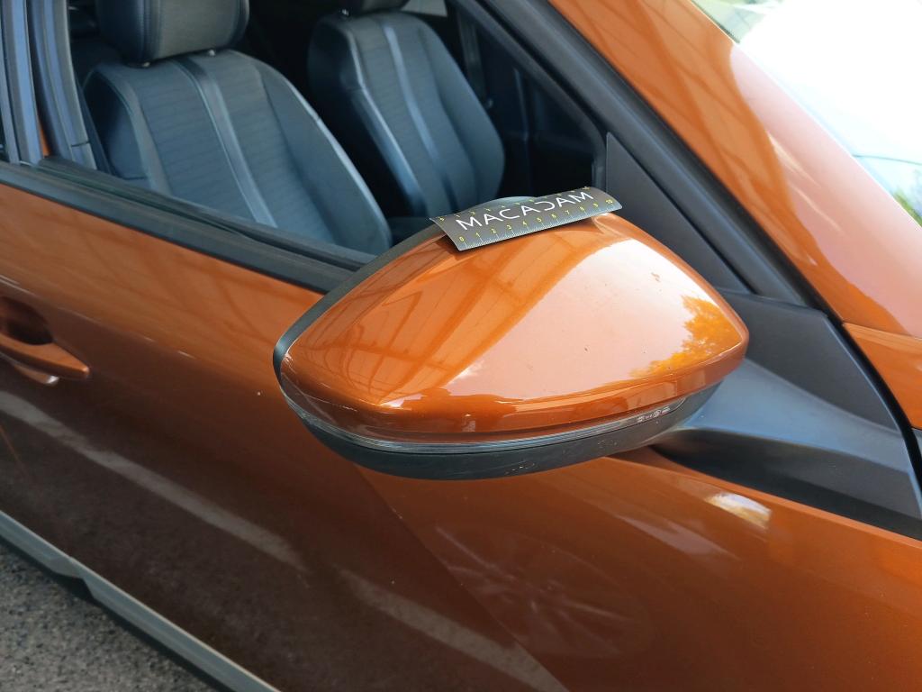 PEUGEOT 2008 BUSINESS PureTech 130 S&S EAT8 Allure 2021