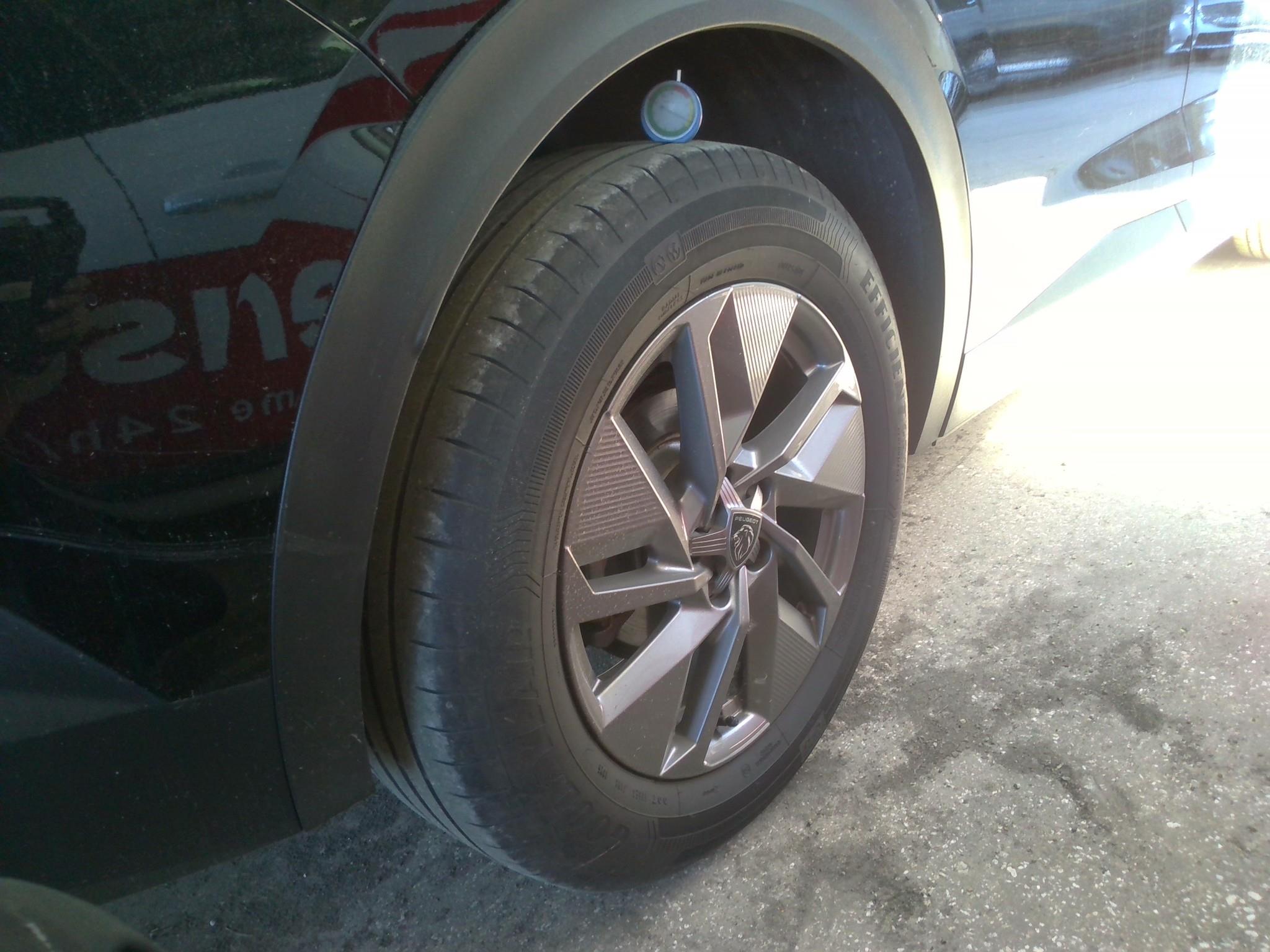 PEUGEOT 408 Hybrid 145 e-DCS6 Allure 2025