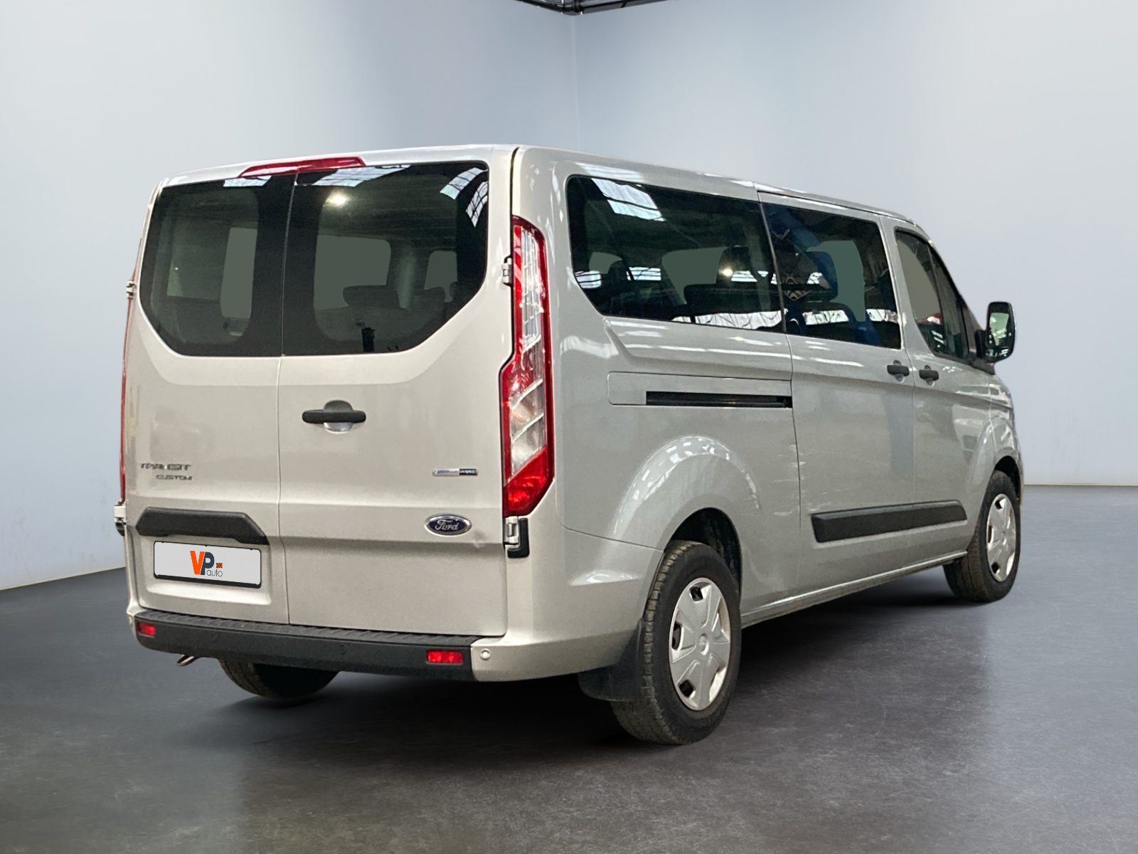 FORD Transit Custom Kombi 320 L2H1 2.0 EcoBlue 130 Trend Business	9pl 2023