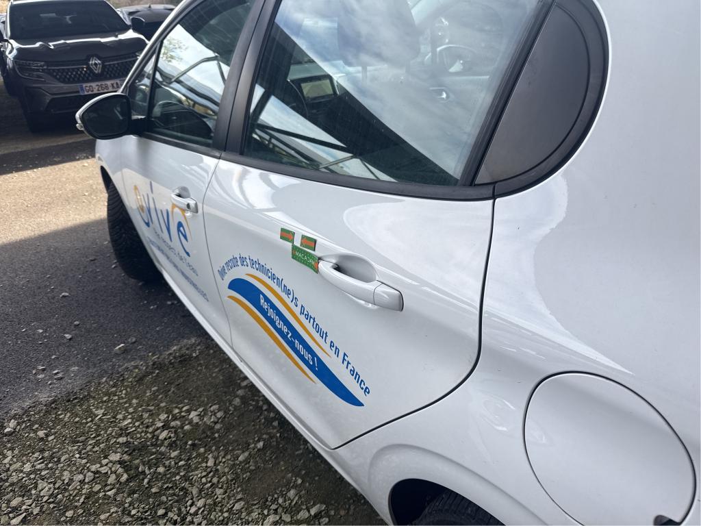 PEUGEOT 208 AFFAIRE BLUEHDI 100 S&S BVM5 PREMIUM PACK 2020