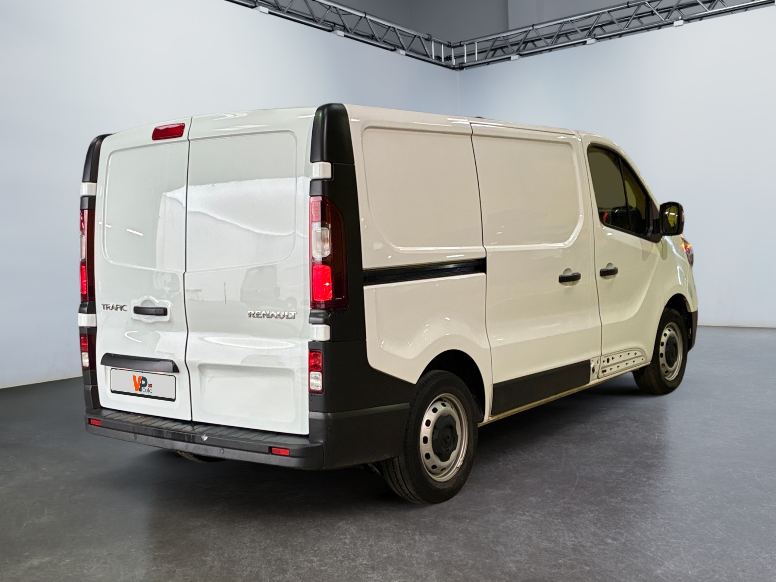 RENAULT TRAFIC FGN L1H1 2800 KG BLUE DCI 130 CONFORT 2024