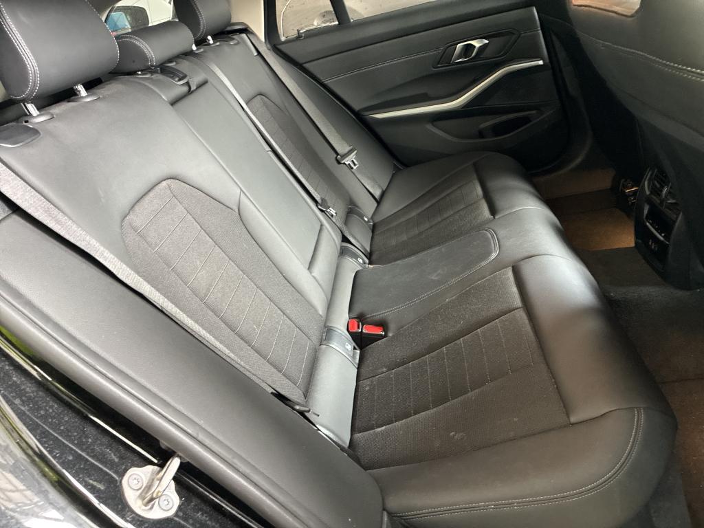 BMW SERIE 3 TOURING G21 LCI 320e 204 ch BVA8 Business Design 2024