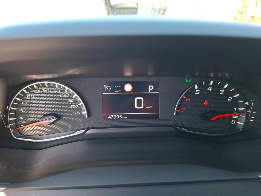 PEUGEOT 2008 BlueHDi 130 S&S EAT8 Allure 2022