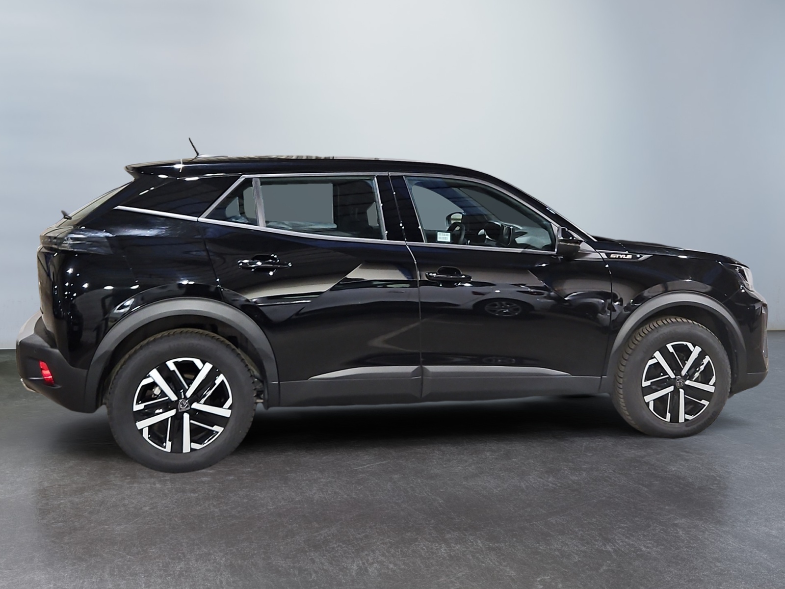 PEUGEOT 2008 Hybrid 136 e-DCS6 Style 2025
