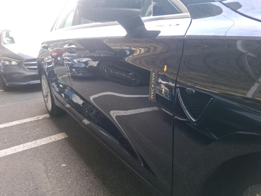 AUDI A3/S3 A3 BERLINE 35 TFSI Mild Hybrid 150 S tronic 7 Business line 2021