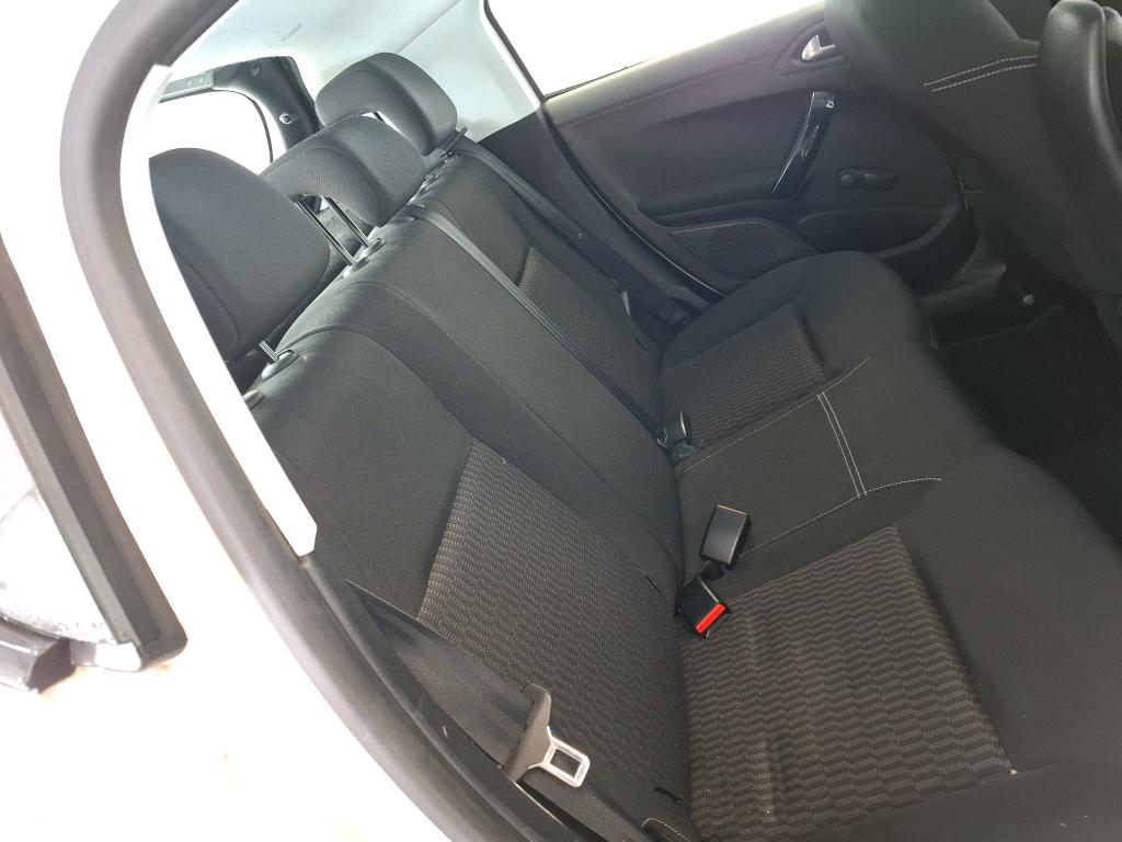 PEUGEOT 208 BUSINESS PureTech 82ch S&S BVM5 Active 2018