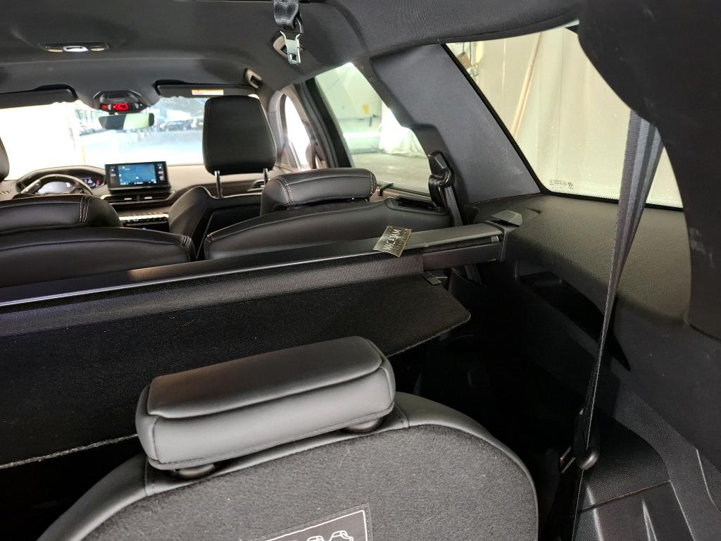 PEUGEOT 5008 PureTech 130ch S&S EAT8 GT Pack 2021