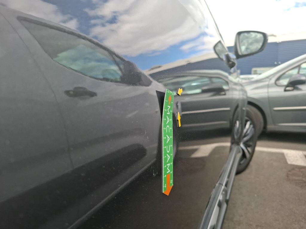 PEUGEOT 3008 Hybrid 225 e-EAT8 Allure Pack 2022