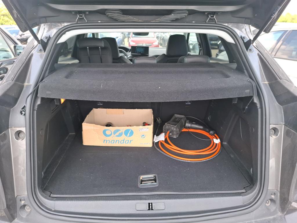 PEUGEOT 3008 Hybrid 225 e-EAT8 Allure Pack 2022