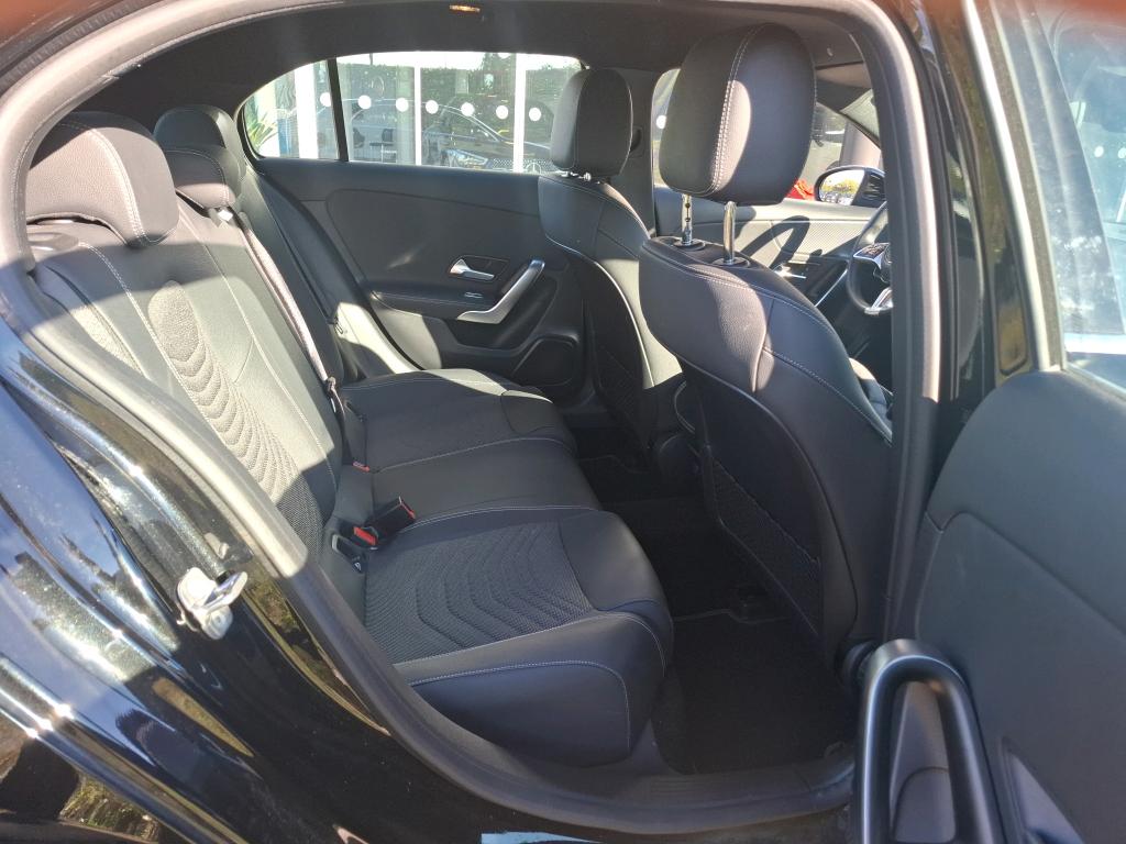 MERCEDES-BENZ CLASSE A 180 7G-DCT Progressive Line 2023