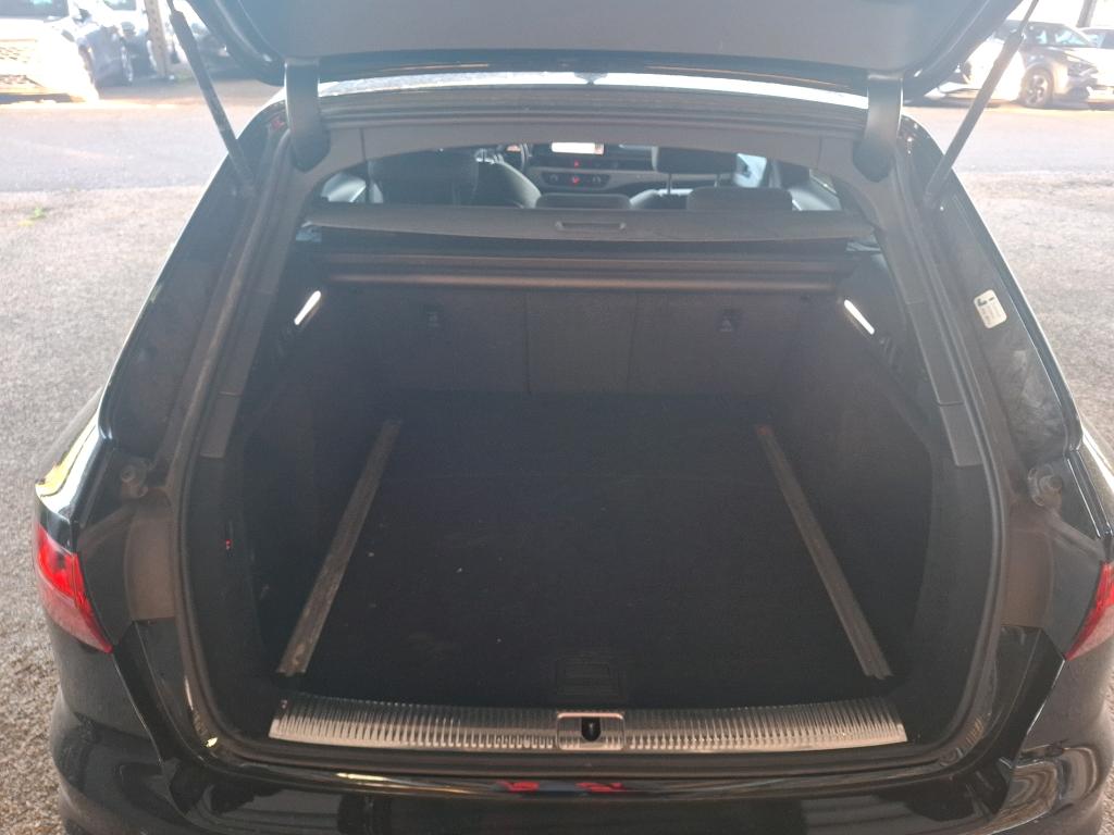 AUDI A4 AVANT 40 TFSI 204 S tronic 7 Quattro Business Line 2022