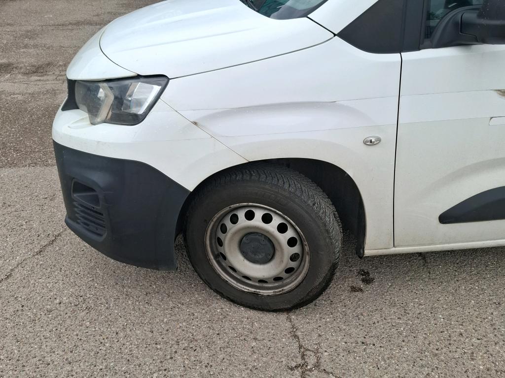 PEUGEOT PARTNER FOURGON STANDARD 650 KG BLUEHDI 130 S&S EAT8 ASPHALT 2021