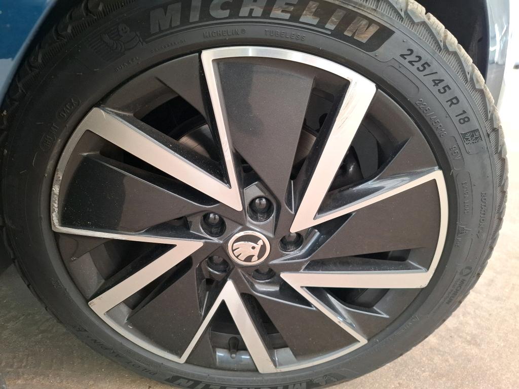 SKODA OCTAVIA 1.4 TSI PHEV iV 204 ch DSG6e Business 2022
