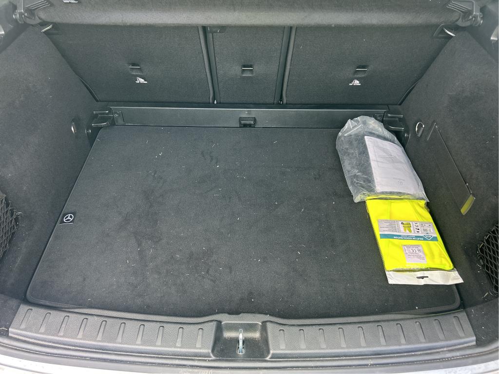 MERCEDES-BENZ MERCEDES GLA II 200 7G-DCT Progressive Line 2025