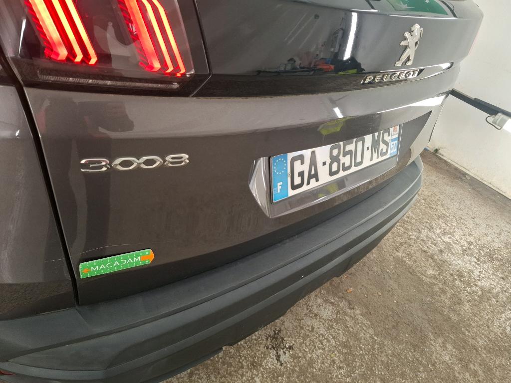 PEUGEOT 3008 BUSINESS BlueHDi 130ch S&S EAT8 Active 2021