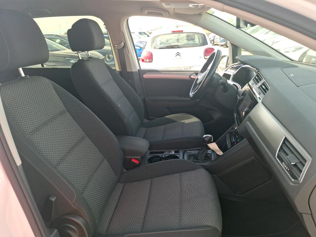 VOLKSWAGEN TOURAN BUSINESS 2.0 TDI 150 DSG7 5pl Life 2022