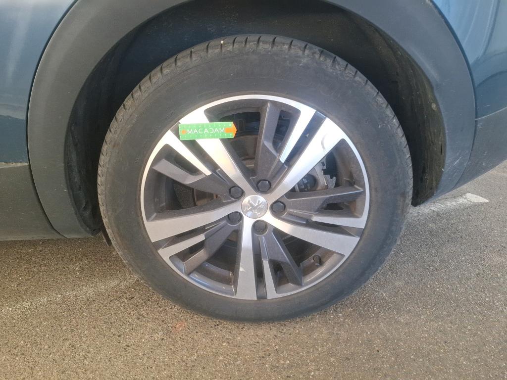 PEUGEOT 3008 Hybrid 225 e-EAT8 Allure Pack 2021