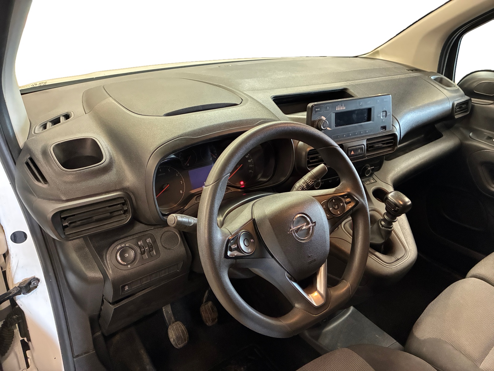 OPEL COMBO CARGO 1.5 100 CH S/S L1H1 BVM6 STANDARD PACK CLIM 2022