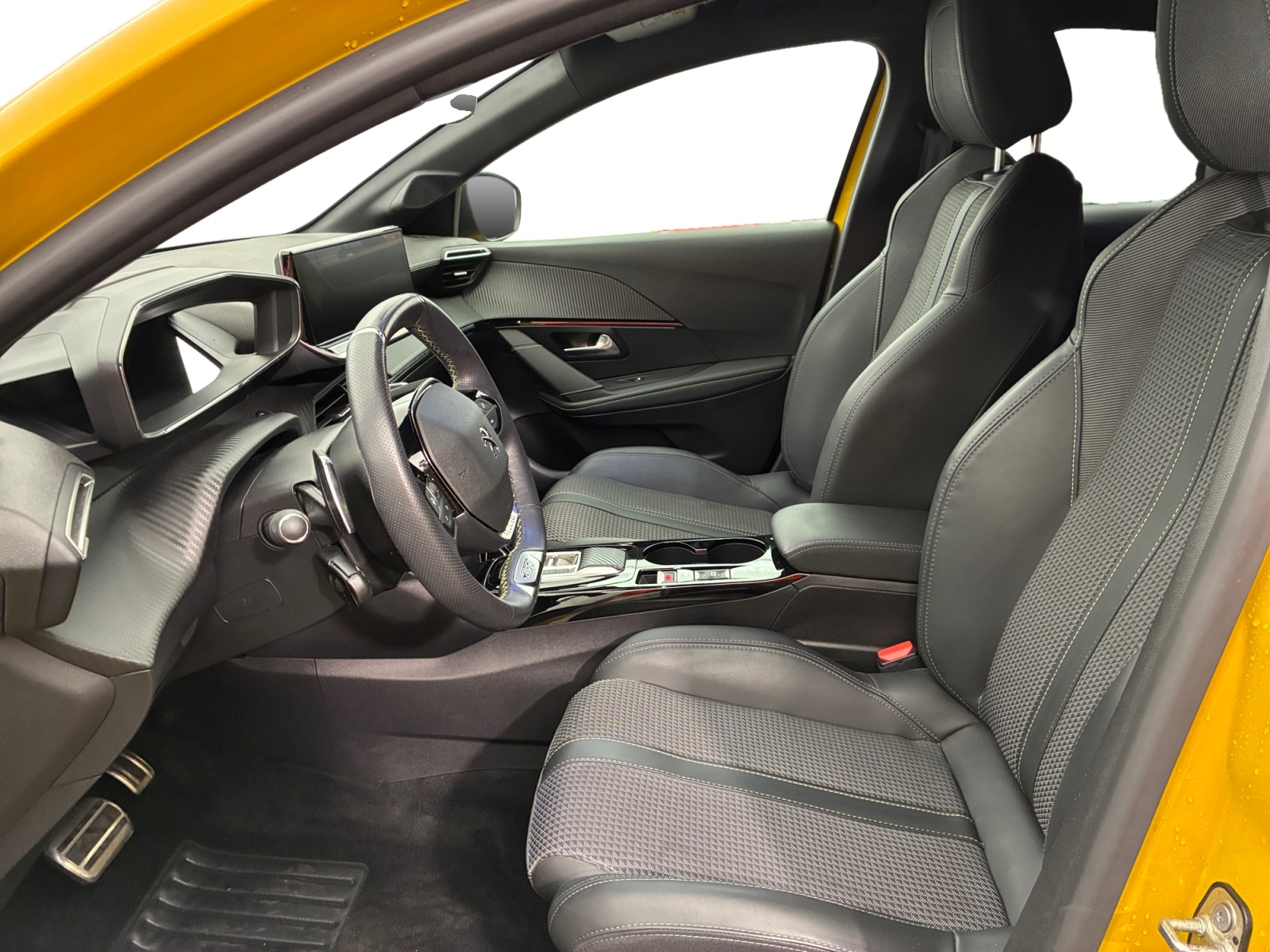 PEUGEOT 208 PureTech 100 S&S EAT8 GT 2023