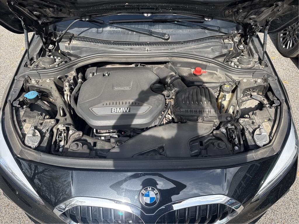 BMW SERIE 1 F40 116d 116 ch DKG7 Business Design 2021