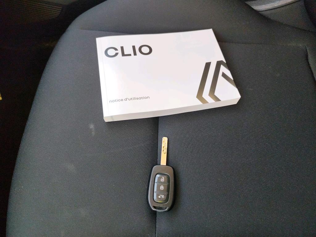 RENAULT CLIO SOCIETE BLUE DCI 100 - 21N AIR NAV 2022