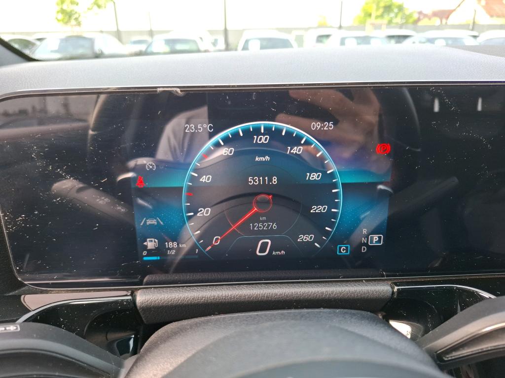 MERCEDES-BENZ MERCEDES GLA II 200 d 8G-DCT AMG Line 2022