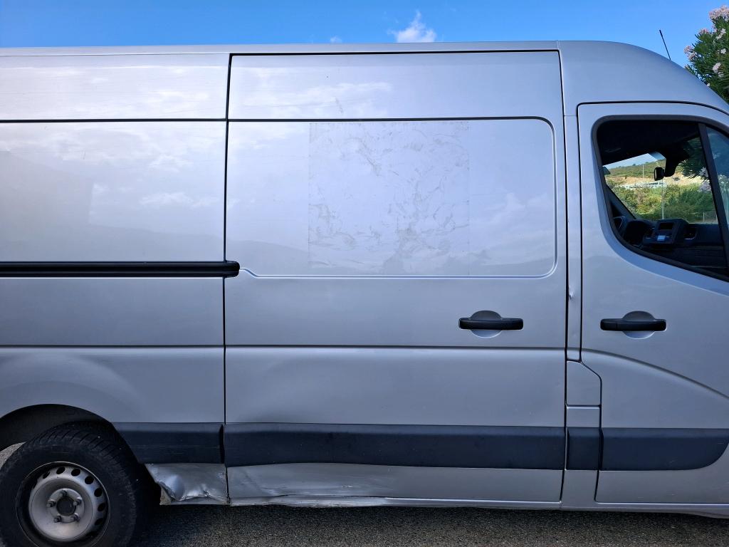 RENAULT MASTER FOURGON FGN TRAC F3300 L2H2 DCI 135 GRAND CONFORT 2021