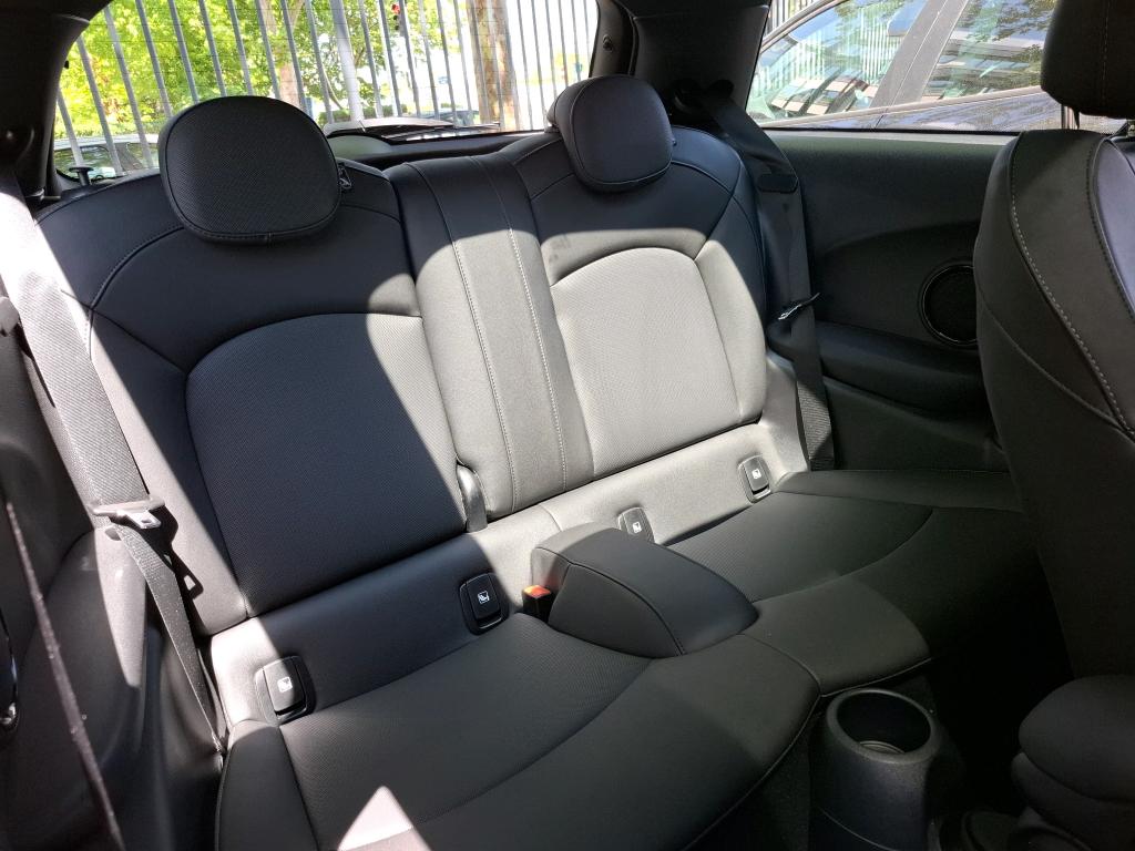 MINI HATCH 3 Portes Cooper 136 ch BVA7 Edition Camden 2023