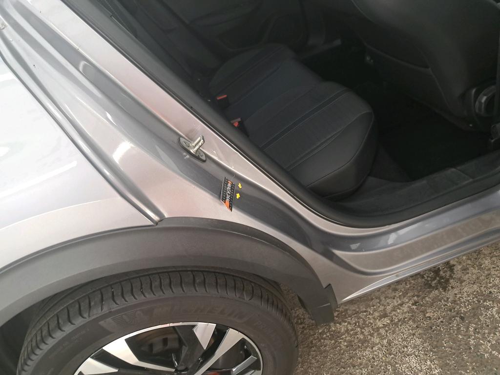 PEUGEOT 2008 BUSINESS BlueHDi 110 S&S BVM6 Allure 2021