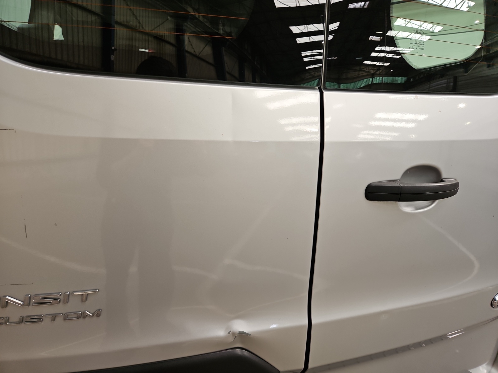 FORD TRANSIT Custom KOMBI 320 L2H1 2.0 EcoBlue 130 Trend Business 2023
