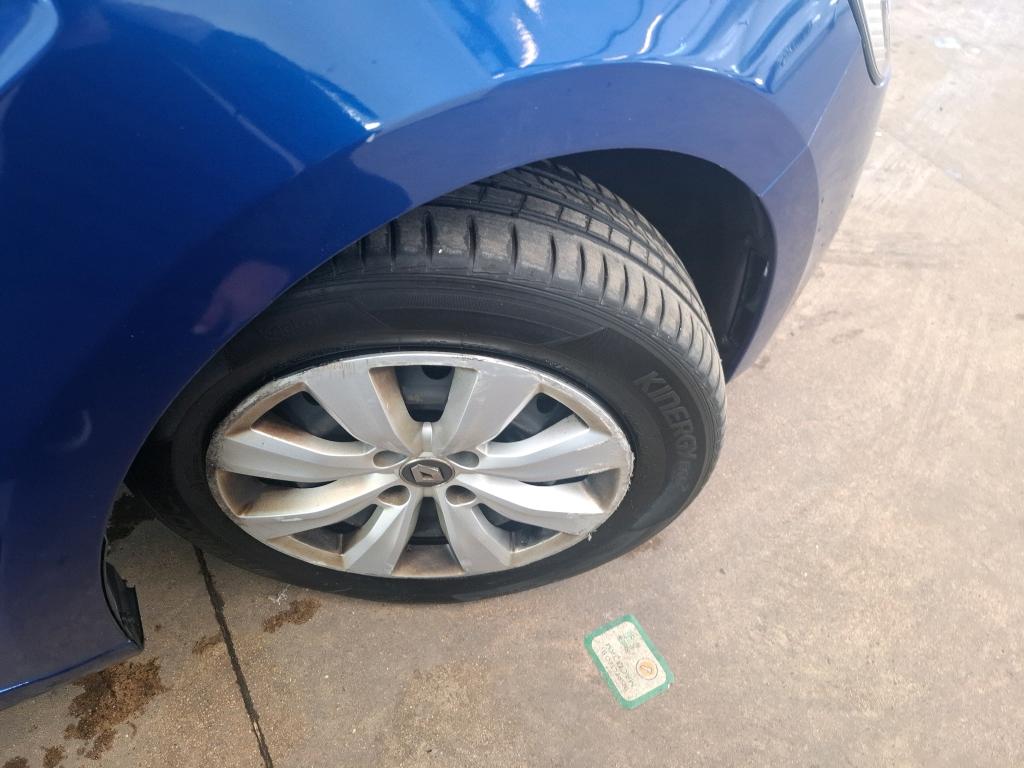 RENAULT CLIO SOCIETE BLUE DCI 85 AIR NAV 2020