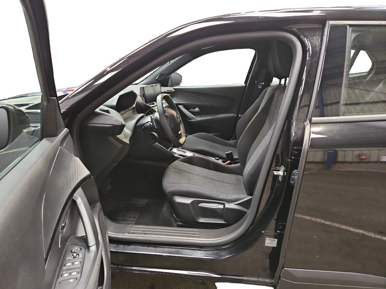 PEUGEOT 2008 Hybrid 145 e-DCS6 Style 2025
