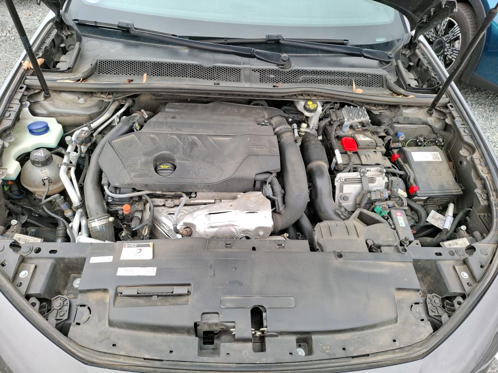 PEUGEOT 508 SW Hybrid 225 e-EAT8 Active Pack 2023